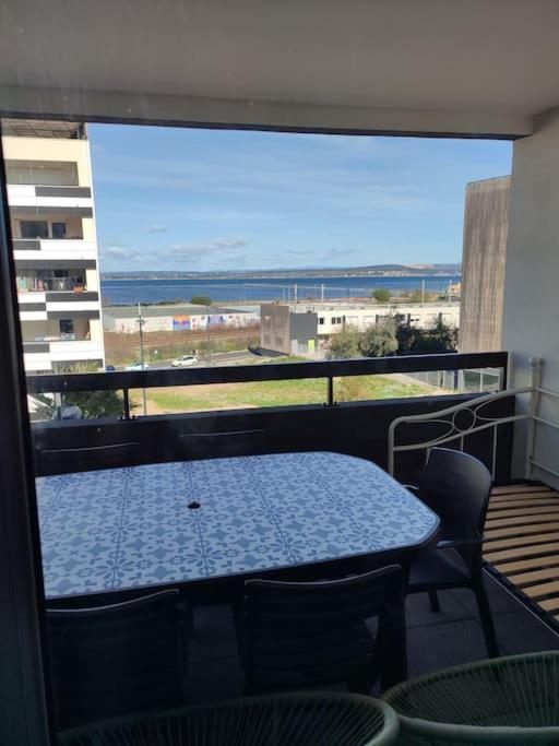 Sete : Charmant T3 Entre L'Etang Et Les Plages Exterior photo
