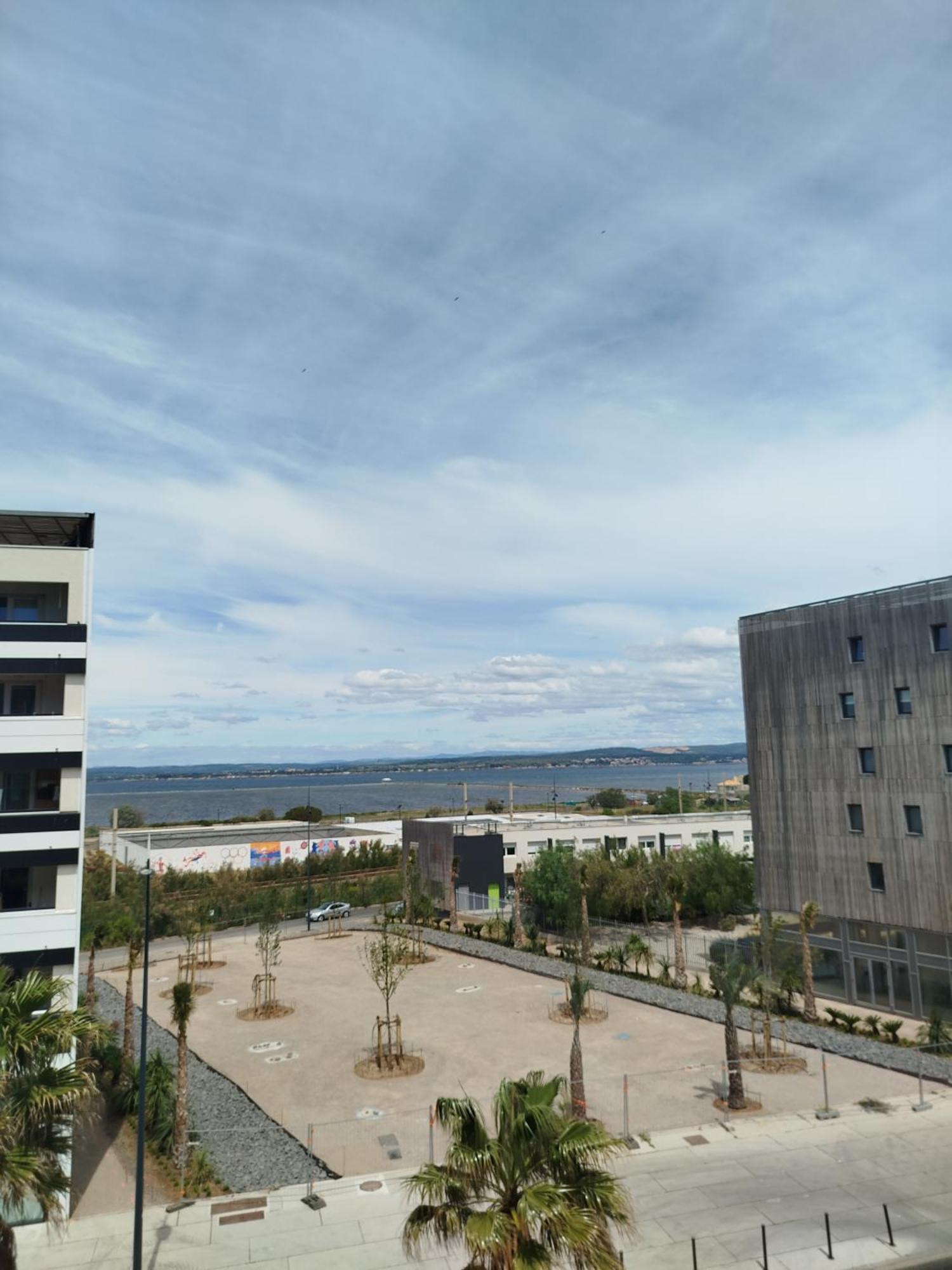 Sete : Charmant T3 Entre L'Etang Et Les Plages Exterior photo